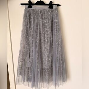 Midi Elegant Gray Tulle & Pearl Skirt. from Boutique in Italy (fits size 4)